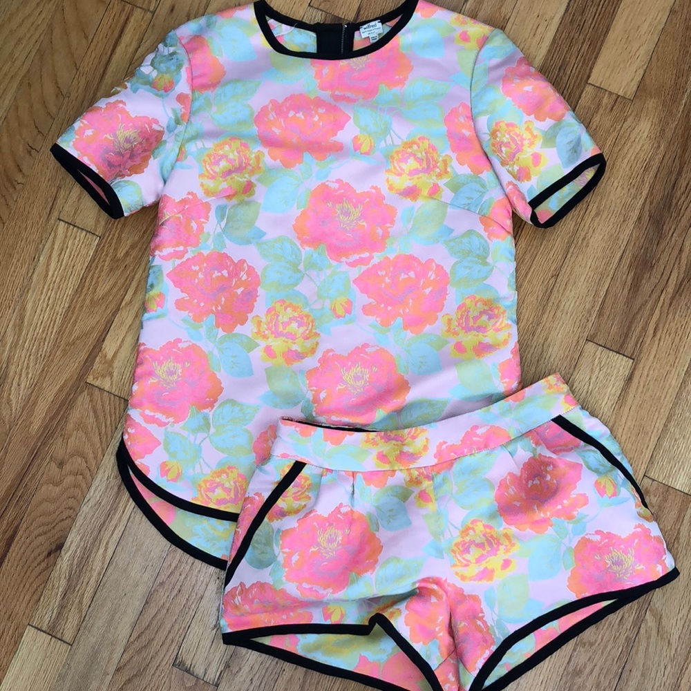 Wilfred Neon Brocade T-shirt